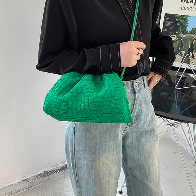 2023 луксозни дизайнерски чанти чанта кърпа за жени мода популярен джобно кофа Чанта чанта чанта основната фатален1