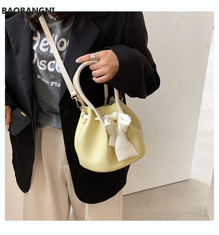 Лятна текстура малка прясна чанта нов копринен шал с лък дамски дизайнерски модерна чанта-месинджър с едно рамо3